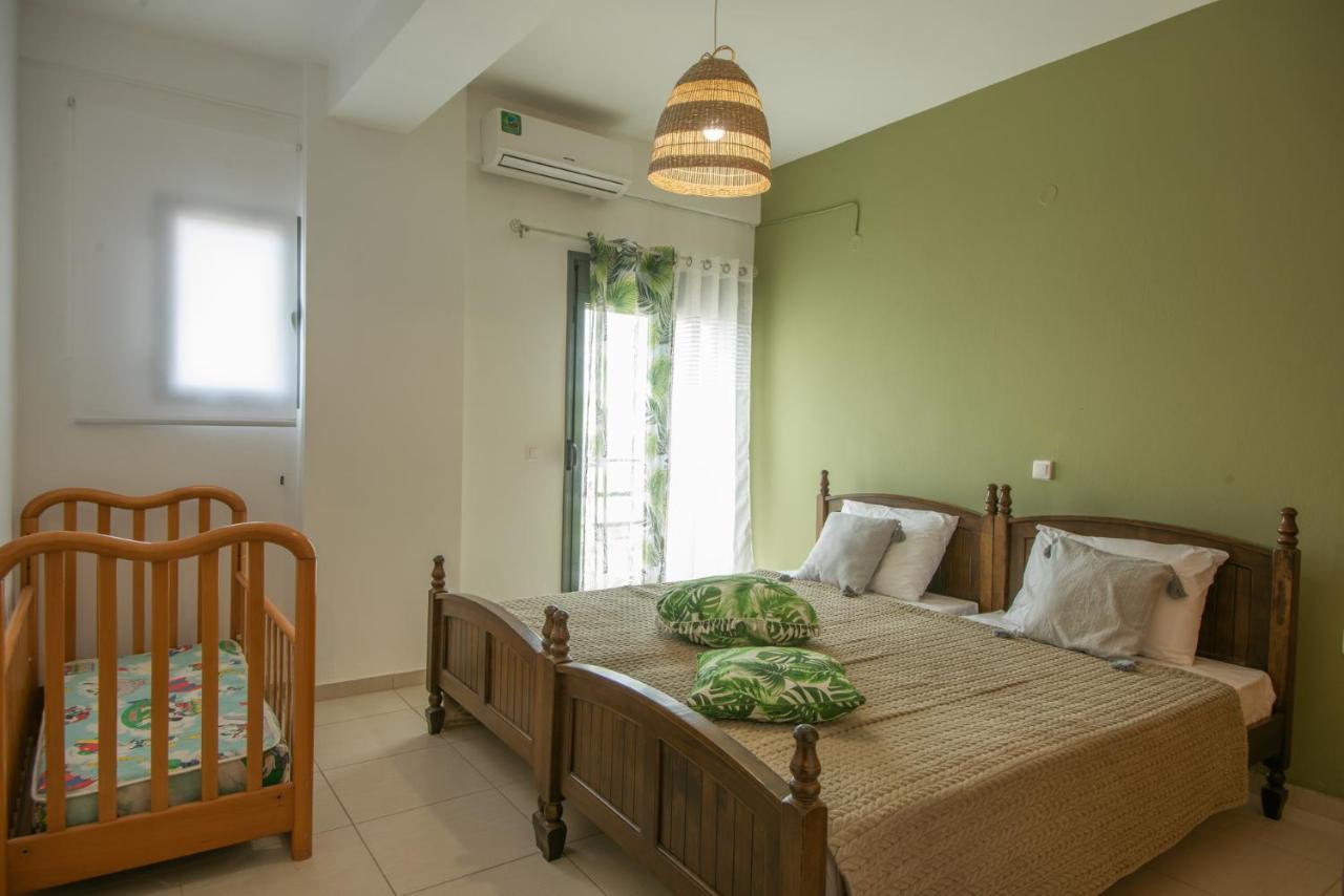 Chrisambelos Apartments 伊斯特隆 外观 照片