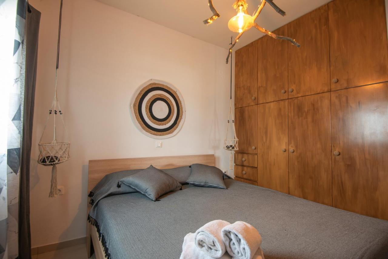 Chrisambelos Apartments 伊斯特隆 外观 照片
