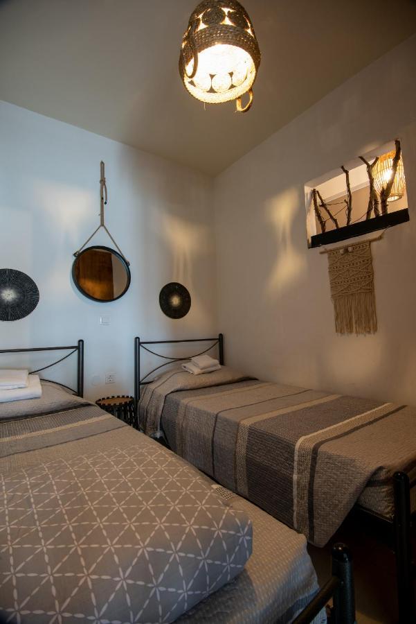 Chrisambelos Apartments 伊斯特隆 外观 照片